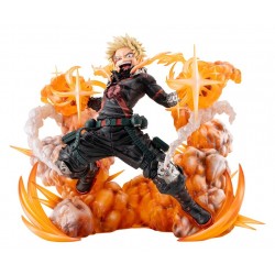 Estátua My Hero Academia...
